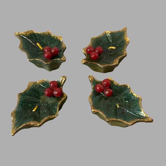 Holly Leaf Shaped Decorative Candles Set Of 4 With Red Berries & Gold Trim - Hol - Picture 3 of 4